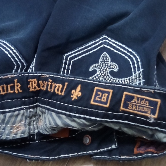 Rock Revival Women's Jeans 28 Aida Skinny Embellished Rhinestones NWT 148 USD - Picture 8 of 14